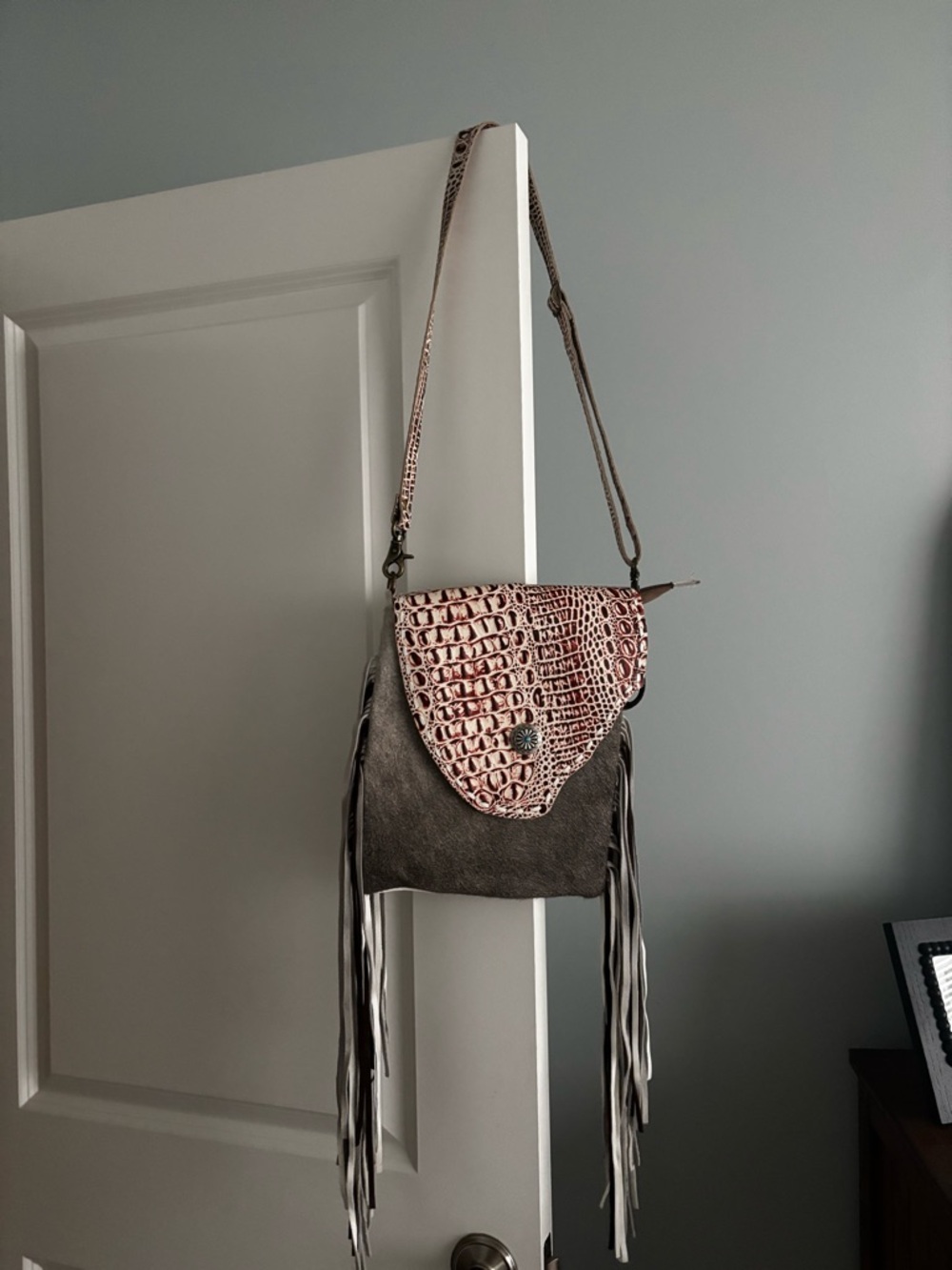 MYRA BAG FRINGE CROSSBODY